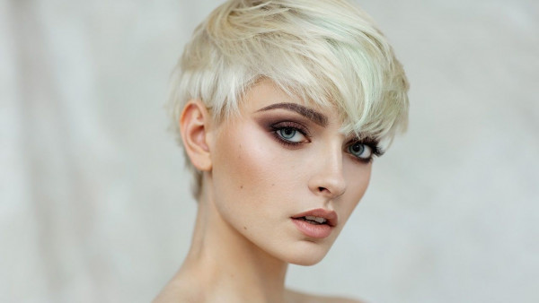 4 Kesalahan yang Anda Lakukan pada Rambut