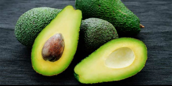 Manfaat Konsumsi Buah Alpukat