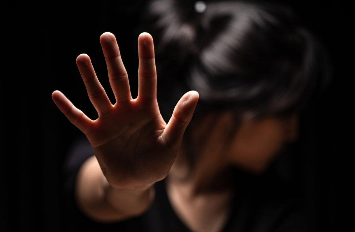 kasus dokter melakukan pelecehan seksual, pelecehan seksual, dokter obgyn pelecehan seksual, tips menghindari pelecehan, penyebab pelecehan seksual, dampak pelecehan seksual, yesdok, videocalldokter, 24jam, konsultasi. 