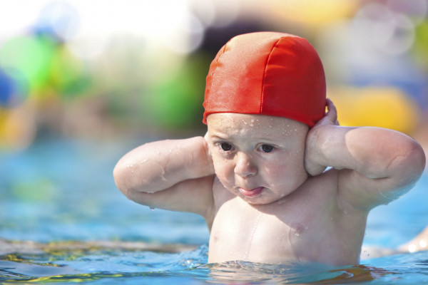 Telinga Kemasukan Air saat Berenang, Ini Cara Atasinya