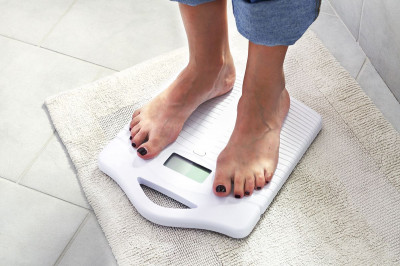 Hormon-hormon Penyebab Naiknya Berat Badan Wanita