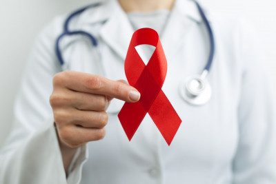 CEGAH SEKS BEBAS! WASPADAI PENULARAN HIV