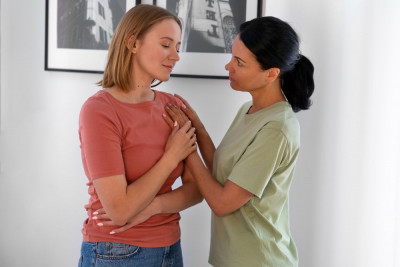 7 TIPS TERBAIK DALAM MERESPON CURHATAN TEMAN