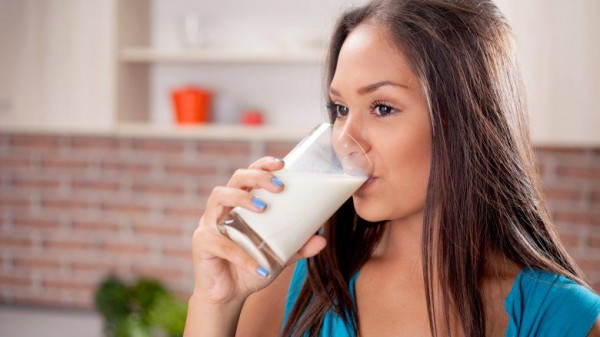 Kapan Waktu yang Tepat untuk Minum Susu?