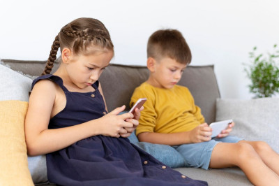 Brainrot Pada Anak: Penurunan Fungsi Kognitif Akibat Gadget
