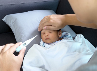 ANAK MENGALAMI STEP, IBU JANGAN PANIK! LAKUKAN 7 LANGKAH INI YUK MOMS