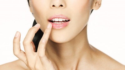 Jangan Sampai Bibir Menghitam, Ini Tipsnya!