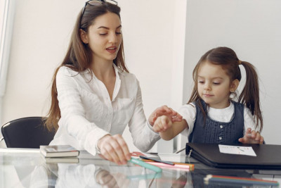 10 CARA TERAPKAN POSITIVE DISCIPLINE KE ANAK, SIMAK YUK!