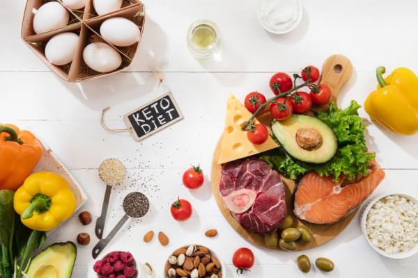 diet keto, manfaat diet keto, diet keto adalah, efek samping diet keto, yesdok, konsultasi, videocalldokter, 24jam.
