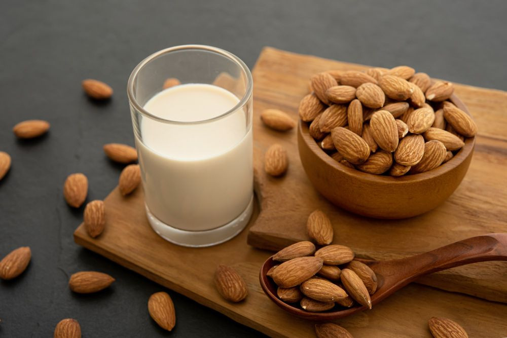 susu almond manfaat, susu almond untuk diet, manfaat susu almond untuk kesehatan, manfaat susu almond untuk lambung, yesdok