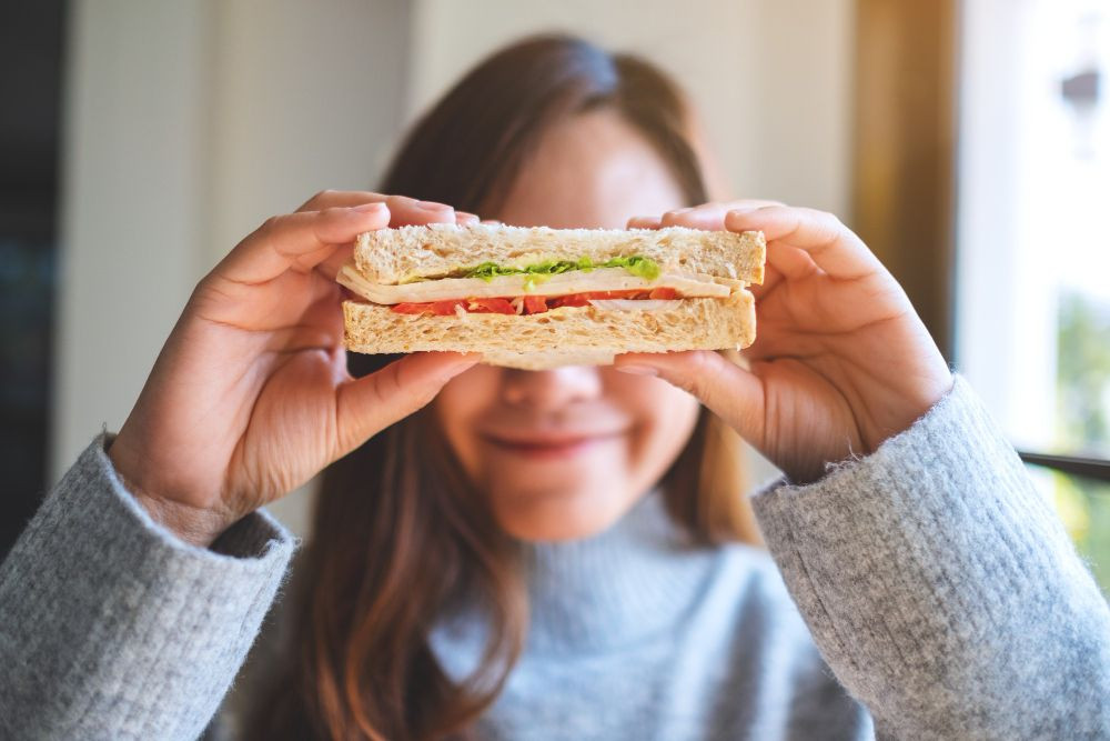 apa itu generasi sandwich, generasi sandwich adalah, arti generasi sandwich, sandwich generation artinya, generasi sandwich artinya, apa yang dimaksud generasi sandwich, sandwich generation itu apa, yesdok