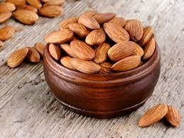 Almond Kurangi Risiko Penyakit Jantung pada Penderita Diabetes