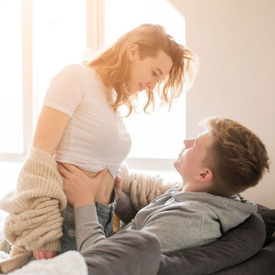 6 TIPS TEKNIK BERCINTA AGAR TAHAN LAMA