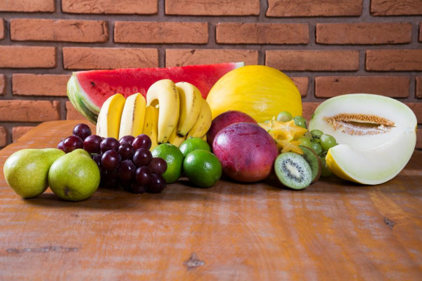 apa itu dehidrasi, dehidrasi adalah, dehidrasi gejala, penyebab kekurangan cairan, efek dehidrasi, cara mengatasi dehidrasi, buah untuk dehidrasi, manfaat buah, kandungan buah, buah tinggi air, yesdok