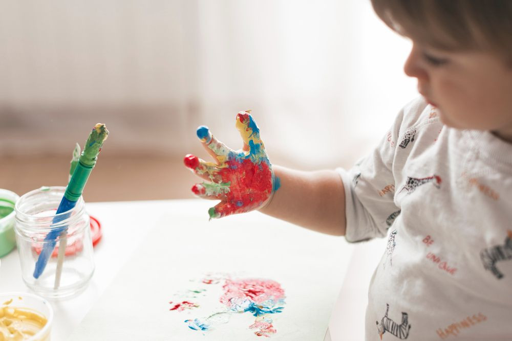 sensory play, sensory play adalah, mainan sensory play, contoh sensory play, sensory play untuk bayi, sensory play for 1 year old, what is sensory play, the benefits of sensory play, yesdok