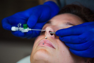Piercing di Hindung Memicu Kanker Nasofaring?