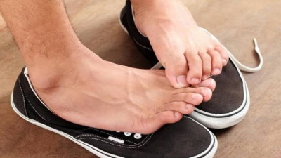 Langkah Atasi Kaki Bau dengan Mudah