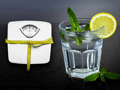 Lemon Dingin yang Bisa Bermanfaat Turunkan Berat Badan