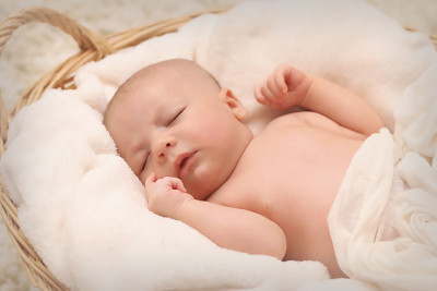 Tidur Bayi Mendengkur, Apakah itu Normal?