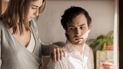 SUKA TARIK ULUR SAAT PDKT, TANDA KAMU MENGIDAP EMOTIONAL ADDICTION!
