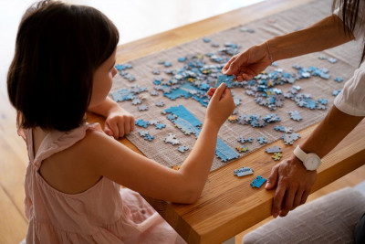 5 MANFAAT BERMAIN PUZZLE BAGI OTAK ANAK