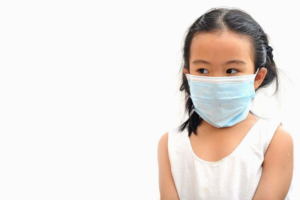 anak menggunakan masker