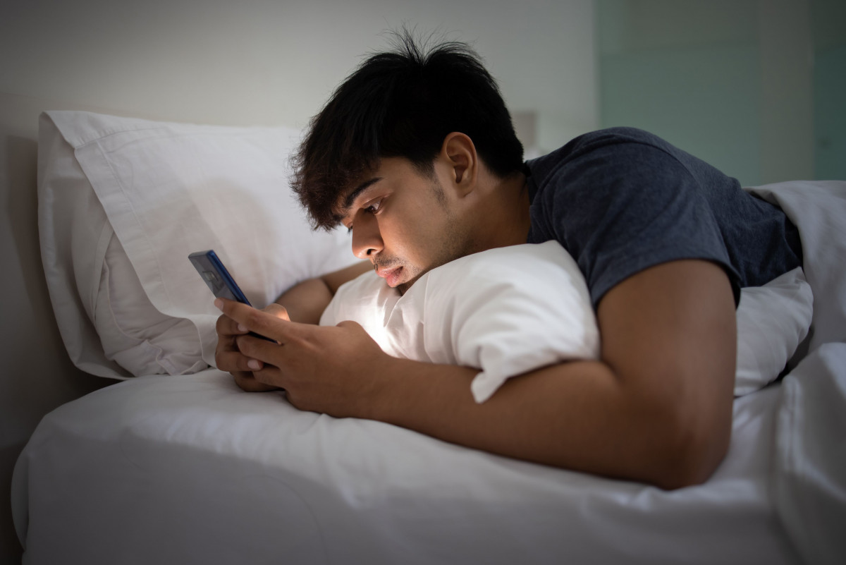 tidur dan smartphone