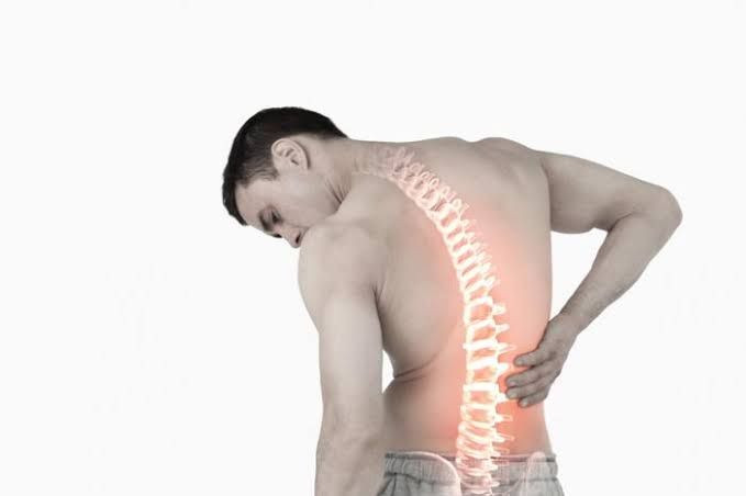 Penyebab Low Back Pain dan Cara Mengatasinya