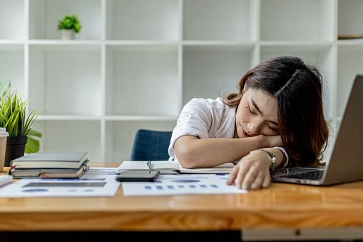 Tidur Siang Dikaitkan dengan Peningkatan Risiko Darah Tinggi dan Stroke