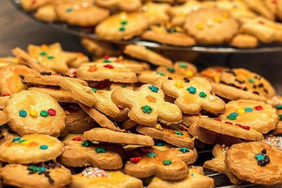 Manfaat yang Tersimpan dalam Setoples Kue Kering