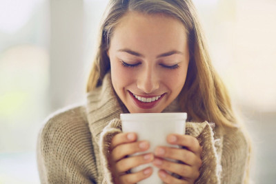 Minum Kopi Bisa Bikin Gigi Kuning, Fakta Atau Mitos?