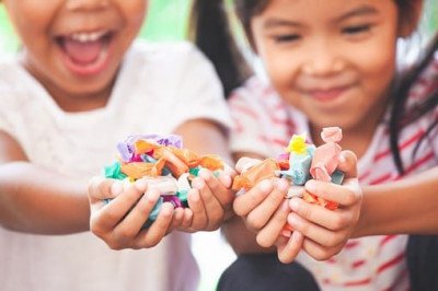 Alasan Kenapa Perlu Batasi Gula pada Anak di Bawah 2 Tahun