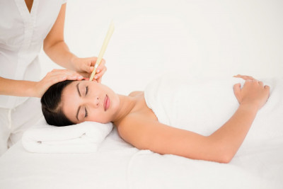 Amankah Membersihkan Telinga dengan Ear Candle?