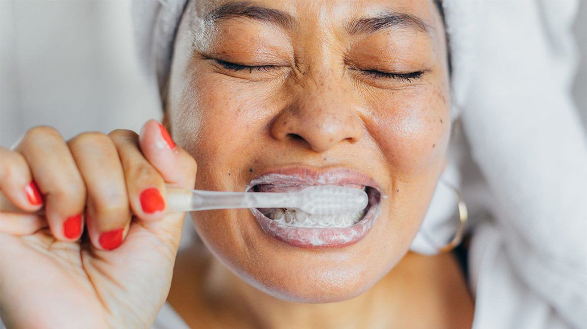 5 Kesalahan Paling Umum Saat Menyikat Gigi