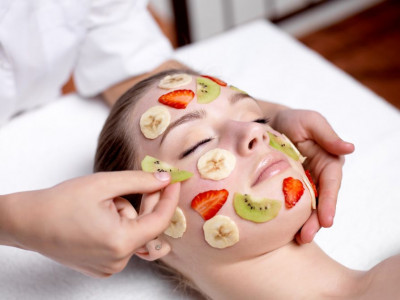 5 Masker Buah Untuk Perawatan Kulit Wajah