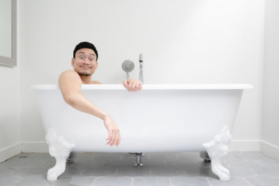 Mandi Air Dingin Sebelum Tidur Memengaruhi Tidur Anda