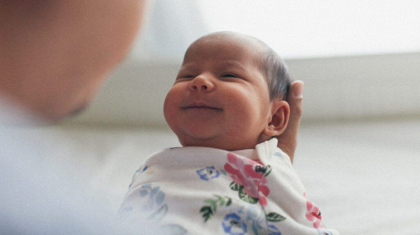 Senyuman Bayi