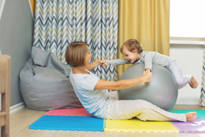 Manfaat Baby Gym Untuk Tumbuh Kembang Si Kecil