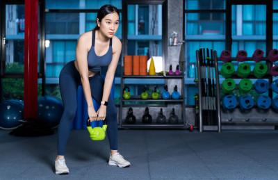 Turunkan Berat Badan, Efektif Mana Kardio atau Angkat Beban?