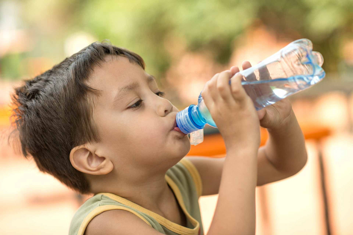 Kebutuhan Air Pada Anak, Berapa Sih yang Harus Dipenuhi Sehari?
