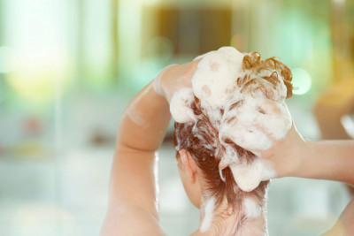 Ketombe Sulit Hilang? Coba Perawatan dengan Garam