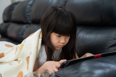 Inilah Tips Batasi Screen Time pada Anak