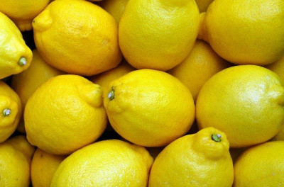 Perawatan Kaki dengan Lemon