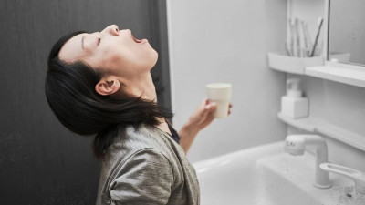 Bagaimana Cara Menghilangkan Lendir di Tenggorokan dan Paru-Paru?