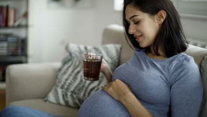 Ibu Hamil Minum Soda? Ketahui Efek Sampingnya