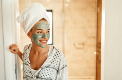 Masker Alami Antipenuaan Kulit