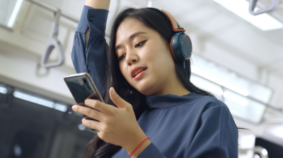 Tips Menggunakan Headset dalam Keseharian
