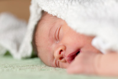 Dapatkah Bayi Mengidap Infeksi Herpes?