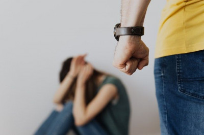 Tanda-tanda Sebuah Hubungan Abusive yang Perlu Diwaspadai