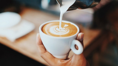 Wajib  Dihindari, 5 Minuman Ini Bikin Badan Gemuk